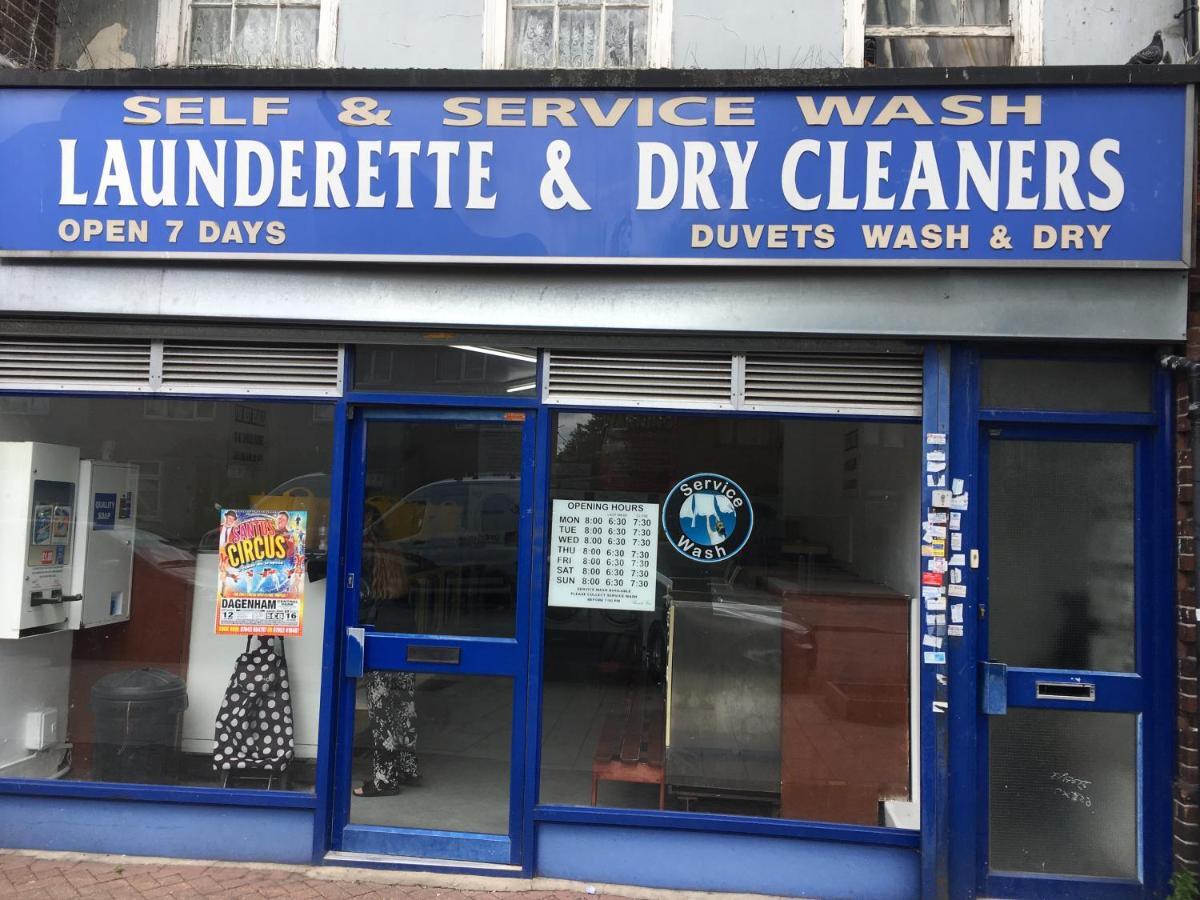 Becontreelodge Dagenham Exterior photo